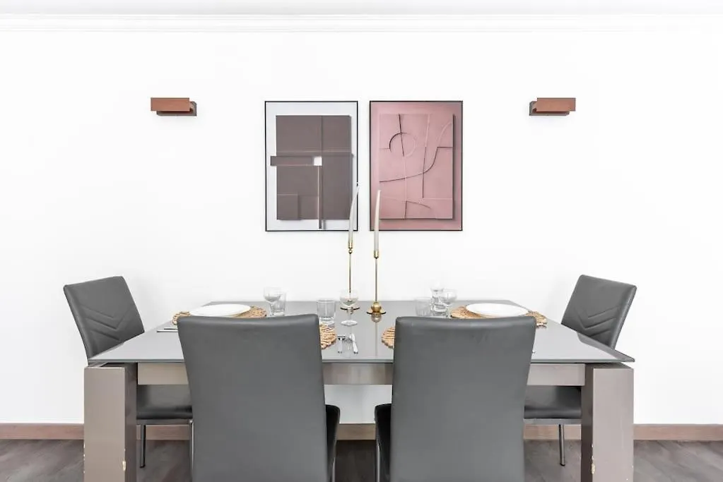 Appartement Ensoleille Buttes Chaumont -Iv Paris 0*,  France